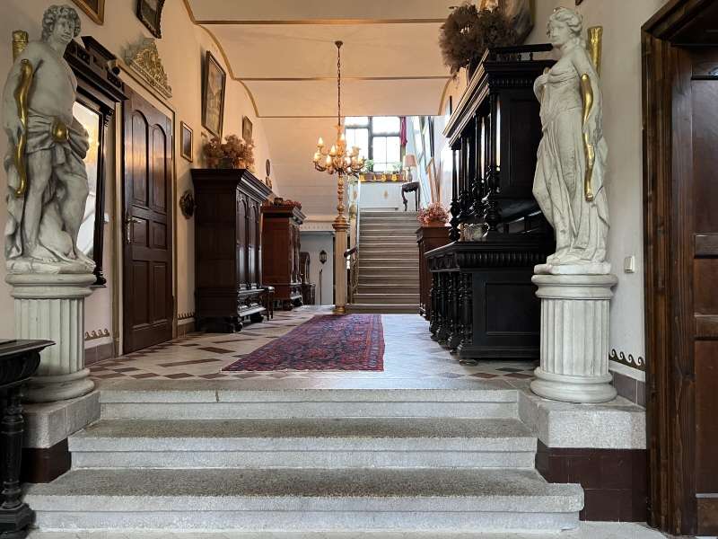 Thumbnail-Haus zum Kaufen in Reichenbach 2.800.000,00 € 2410 m²