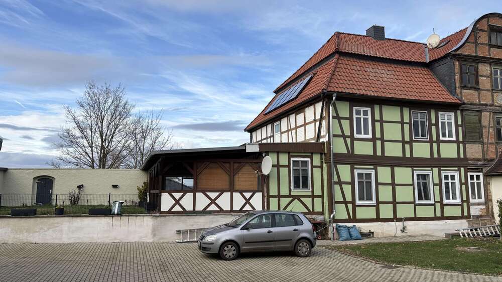 Thumbnail-Haus zum Kaufen in Rohrsheim 130.000,00 € 180 m²