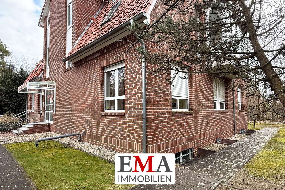 Thumbnail-Büro in Falkensee 4.153,72 € 219 m²