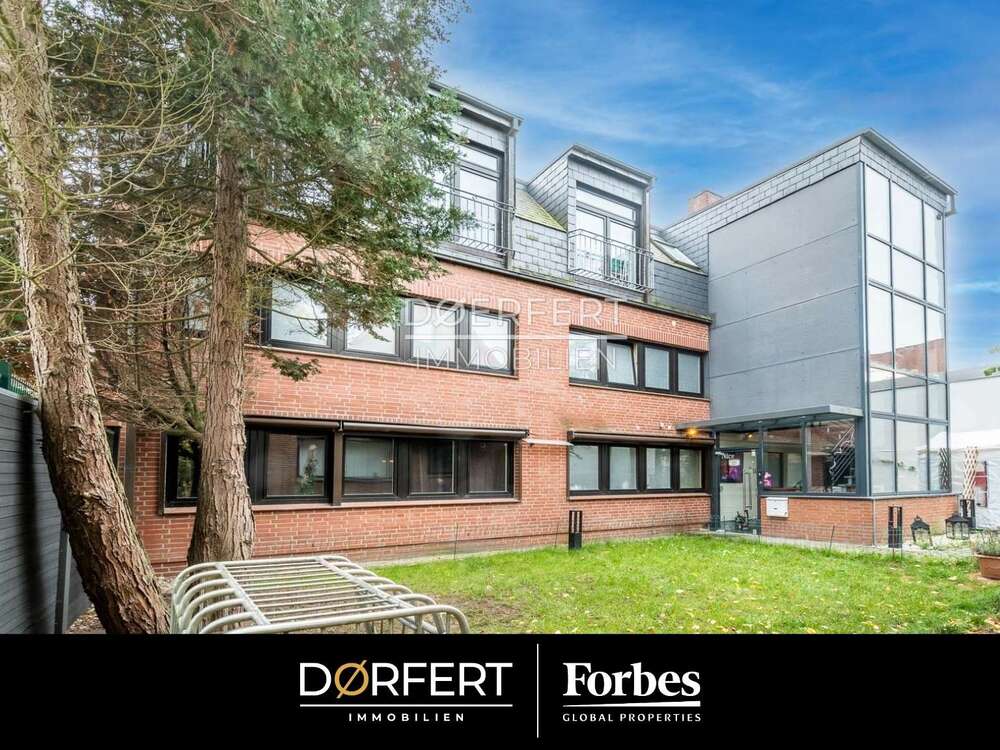 Thumbnail-Haus zum Kaufen in Hamburg 1.999.999,00 € 218.75 m²