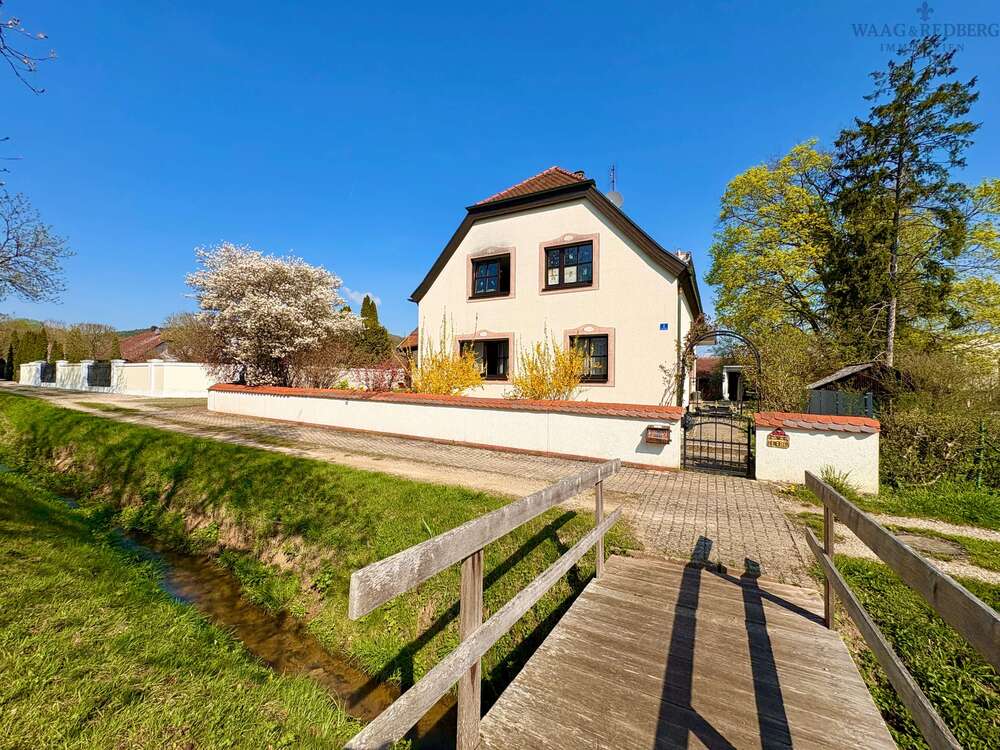 Thumbnail-Haus zum Kaufen in Berching 600.000,00 € 285 m²