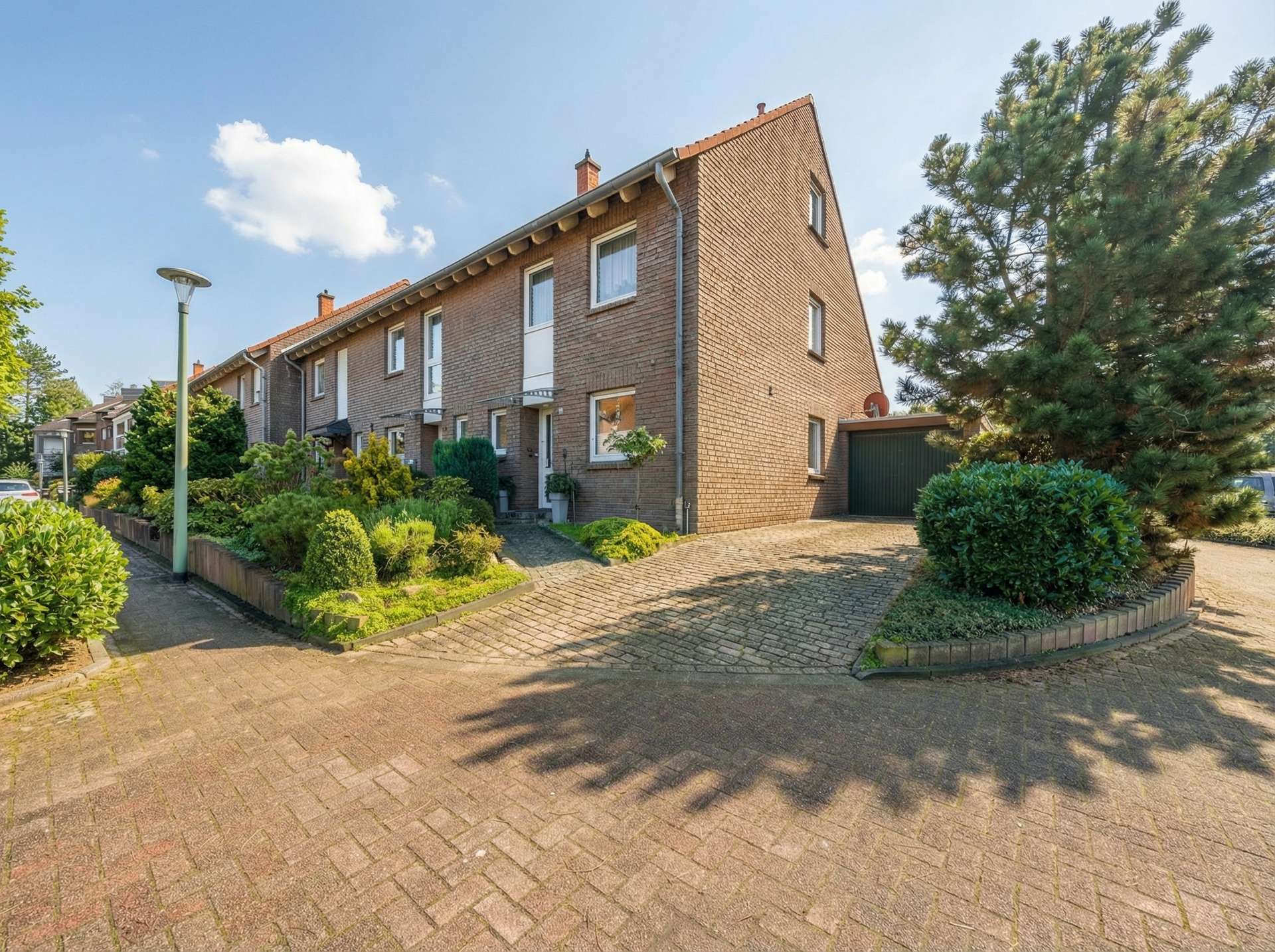 Thumbnail-Haus zum Kaufen in Bottrop 370.000,00 € 130.05 m²