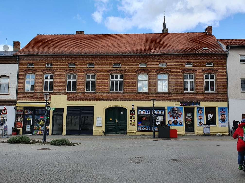 Thumbnail-Wohnung zum Mieten in Burg 395,00 € 95.85 m²