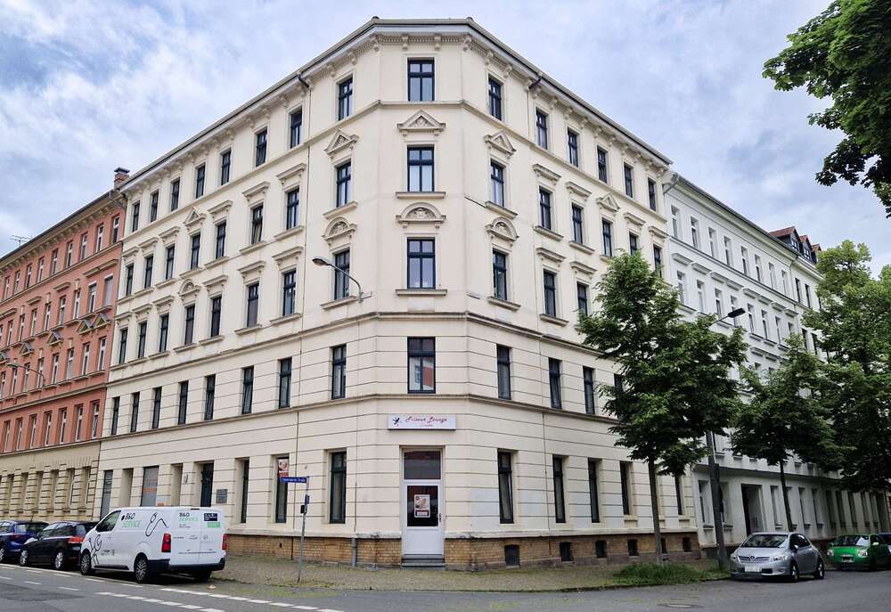 Thumbnail-Wohnung zum Kaufen in Leipzig Sellerhausen-Stünz 170.000,00 € 127 m²