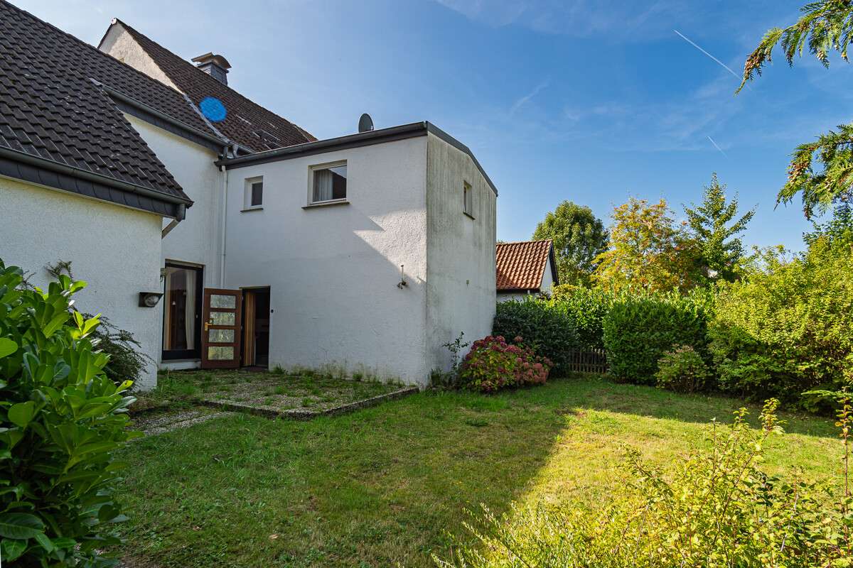 Thumbnail-Haus zum Kaufen in Oerlinghausen 329.000,00 € 192.97 m²