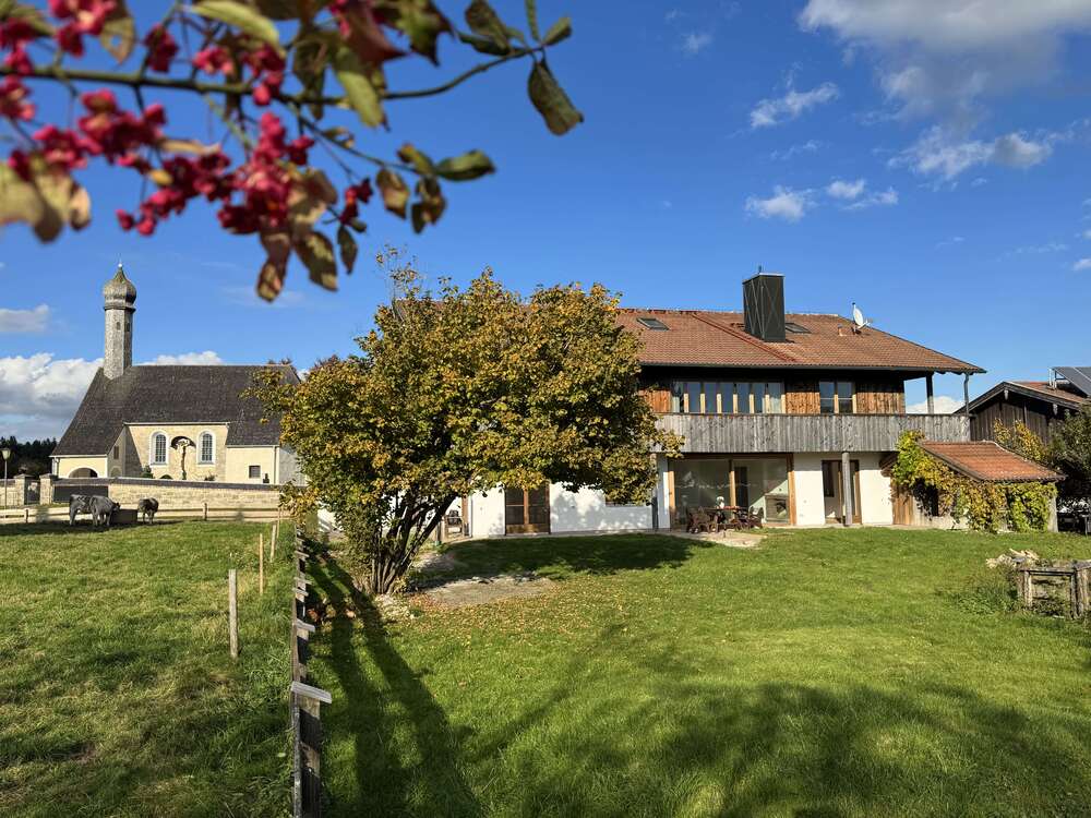 Thumbnail-Wohnung zum Kaufen in Holzkirchen 885.000,00 € 132 m²