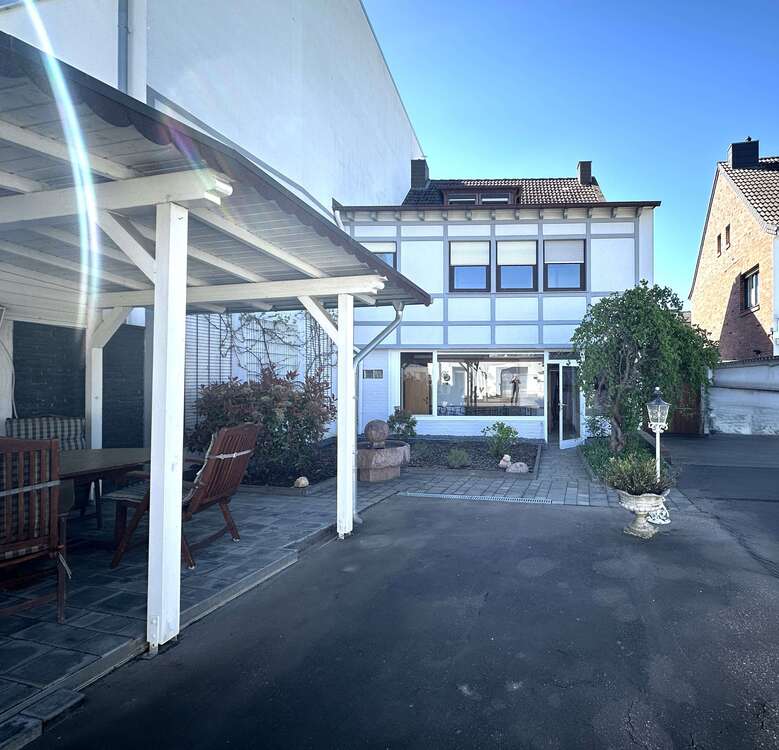 Thumbnail-Haus zum Kaufen in Düren 355.000,00 € 178 m²