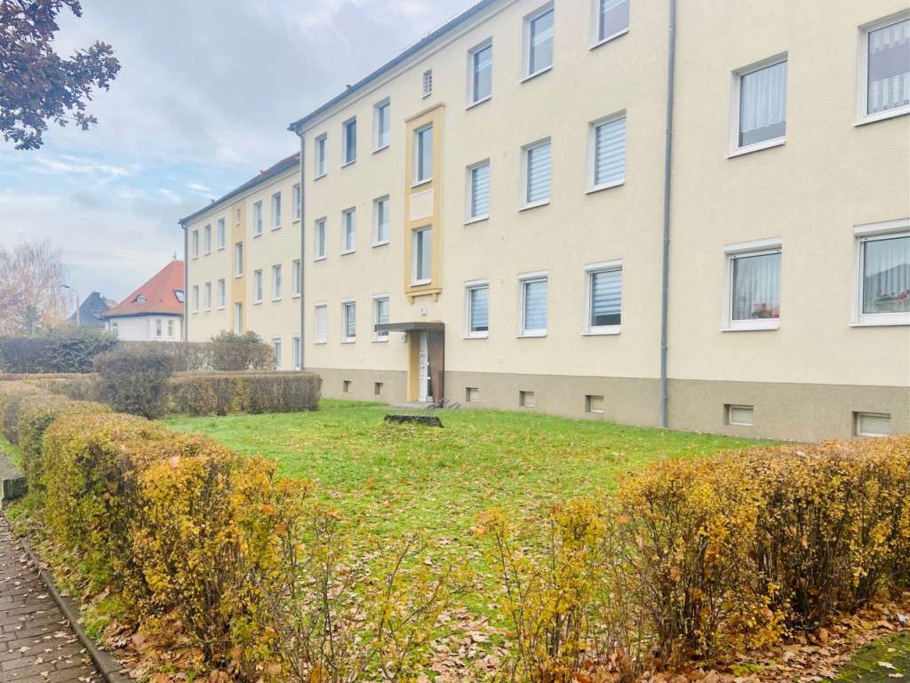 Thumbnail-Wohnung zum Mieten in Weißenfels 450,00 € 66.89 m²
