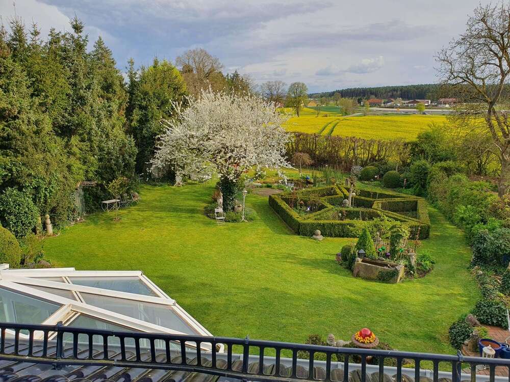 Thumbnail-Grundstück zu verkaufen in Maxhütte-Haidhof 280.000,00 € 700 m²