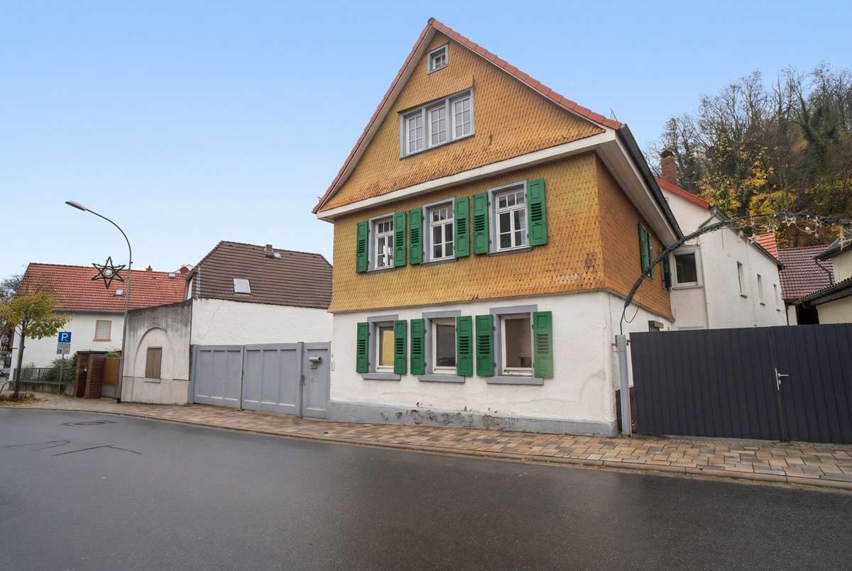 Thumbnail-Haus zum Kaufen in Seeheim-Jugenheim 620.000,00 € 283 m²