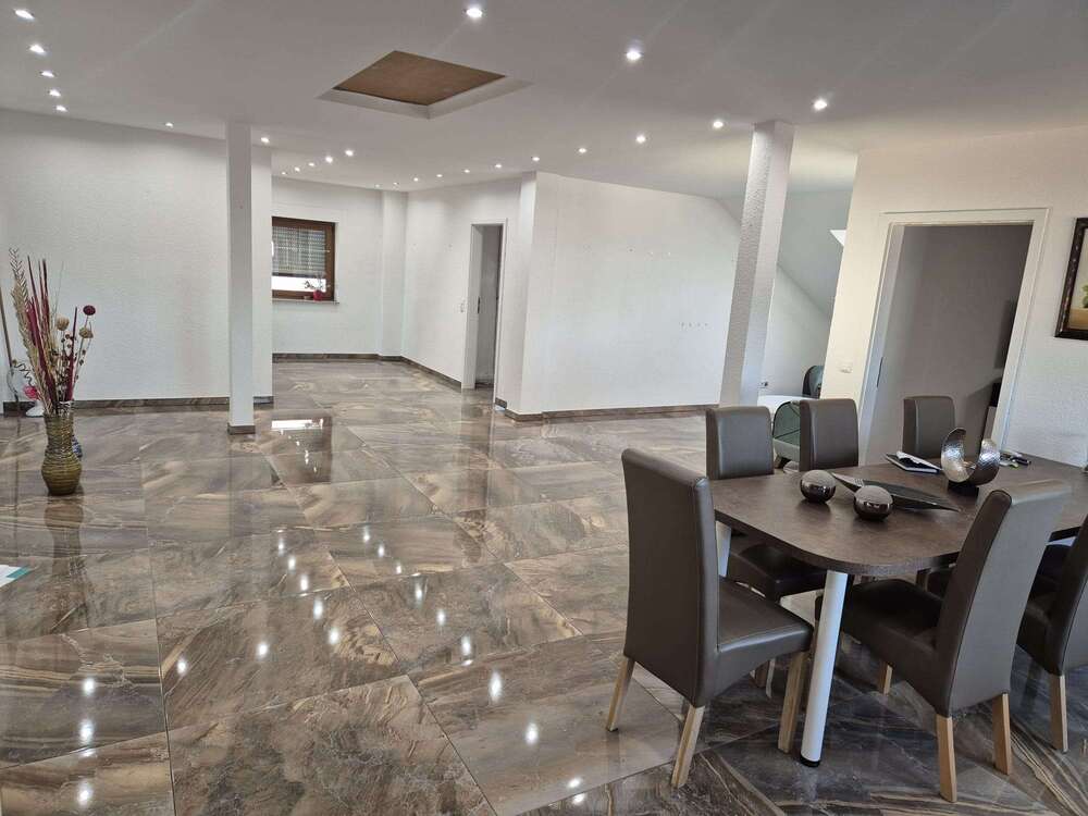 Thumbnail-Wohnung zum Mieten in Hanau 1.400,00 € 123 m²