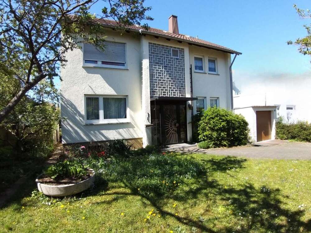 Thumbnail-Haus zum Kaufen in Waiblingen Hohenacker 640.000,00 € 153 m²
