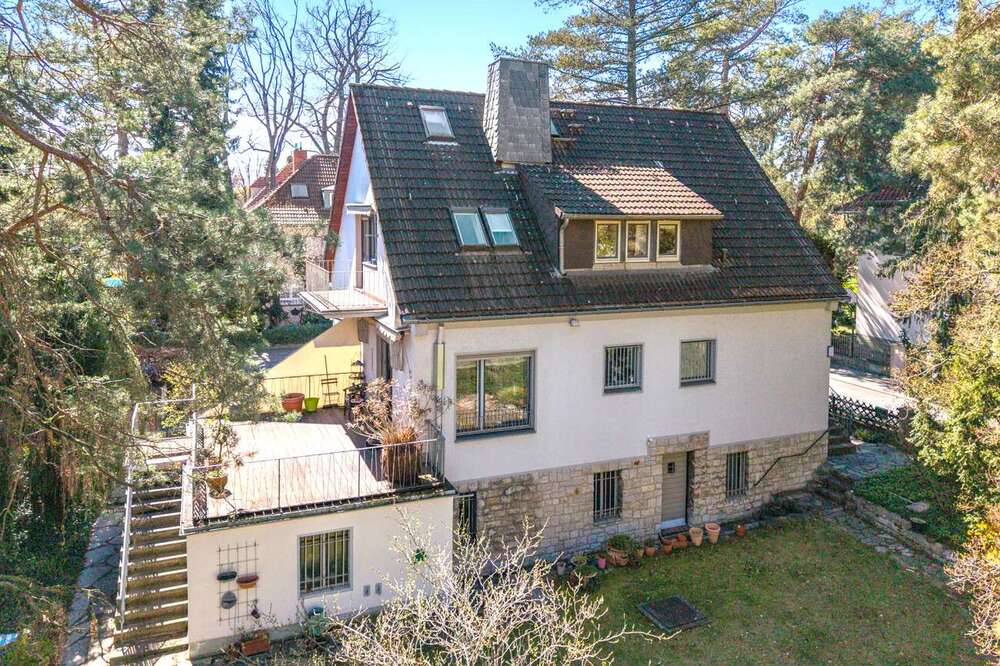 Thumbnail-Haus zum Kaufen in Berlin Westend 1.795.000,00 € 219.3 m²