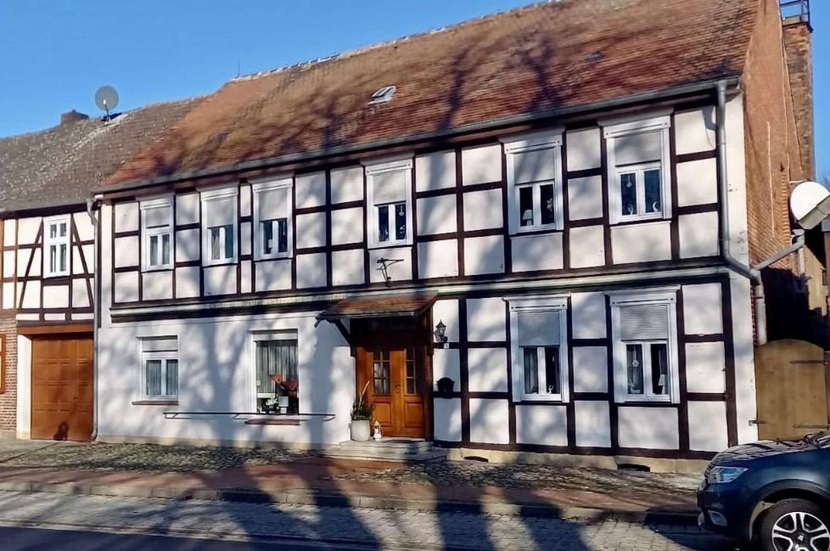 Thumbnail-Haus zum Kaufen in Arendsee (OT Fleetmark) 150.000,00 € 260 m²