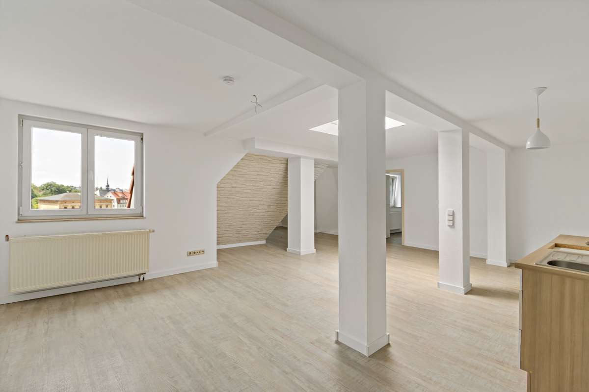 Thumbnail-Wohnung zum Mieten in Halle 675,00 € 90 m²