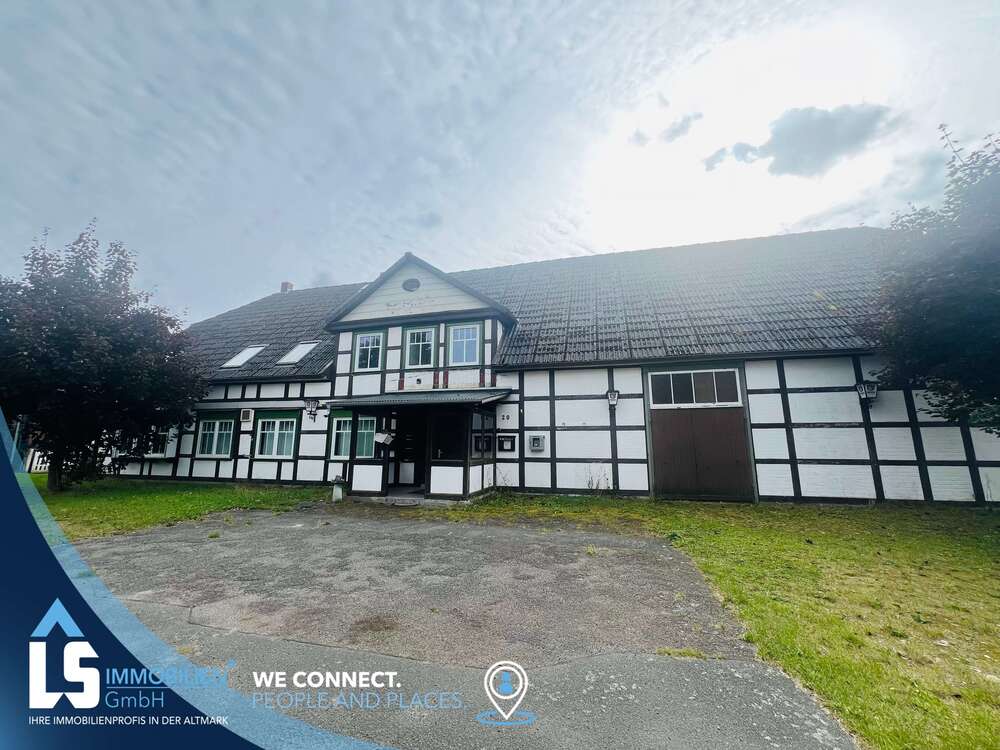 Thumbnail-Haus zum Kaufen in Lemgow 339.000,00 € 329 m²