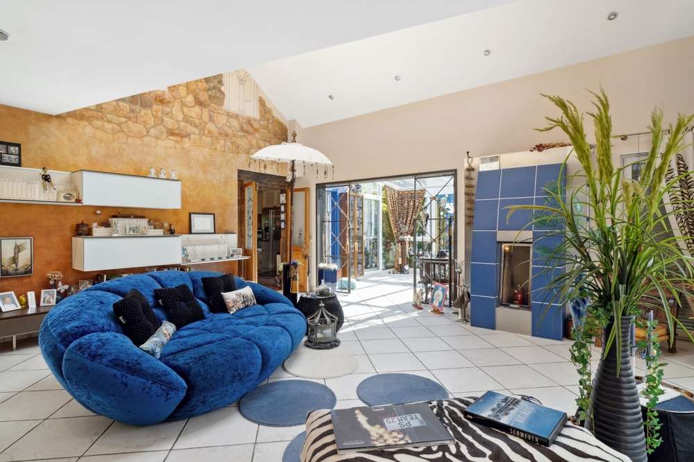 Thumbnail-Haus zum Kaufen in Wiesbaden 995.000,00 € 210 m²