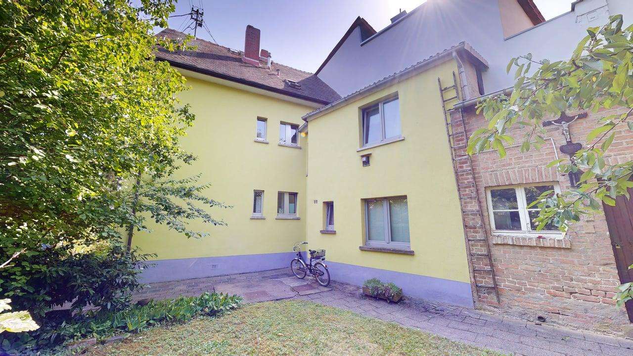 Thumbnail-Haus zum Kaufen in Frankfurt am Main 479.000,00 € 178 m²