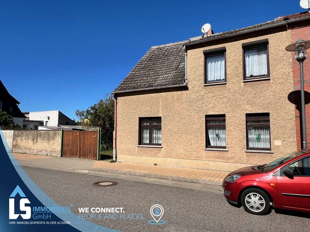 Thumbnail-Haus zum Kaufen in Osterburg (Altmark) 99.000,00 € 140 m²