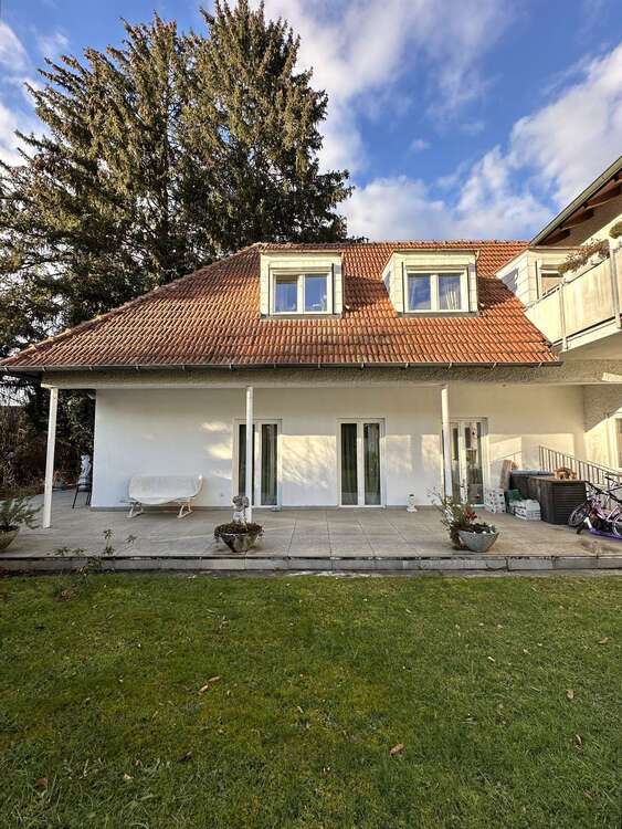Thumbnail-Wohnung zum Mieten in Augsburg 2.400,00 € 180 m²