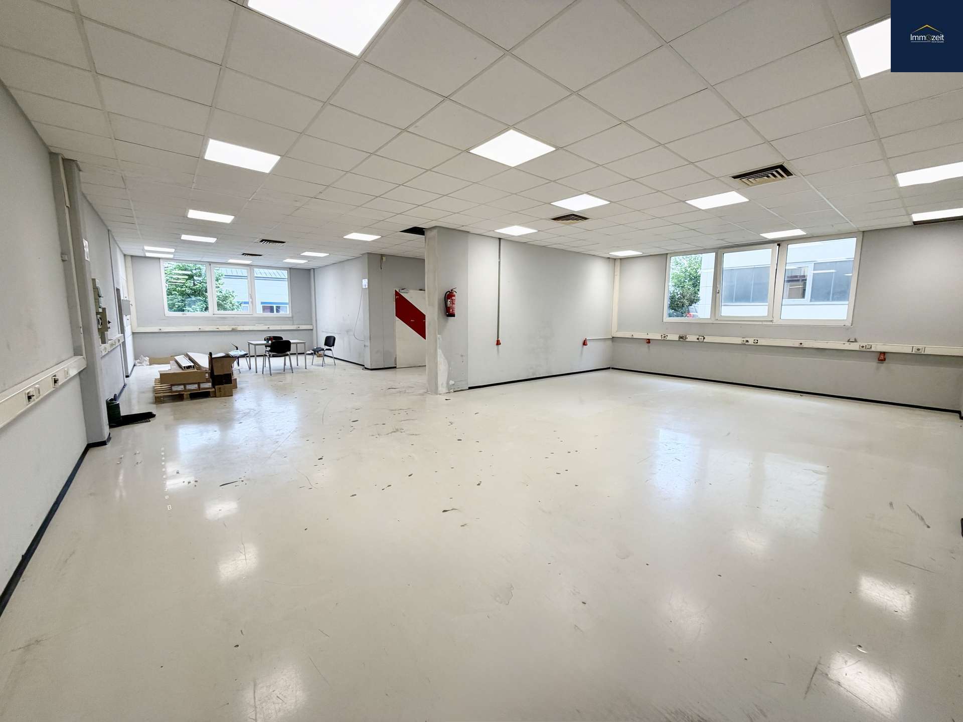 Thumbnail-Halle in Renningen 1.900,00 € 272 m²