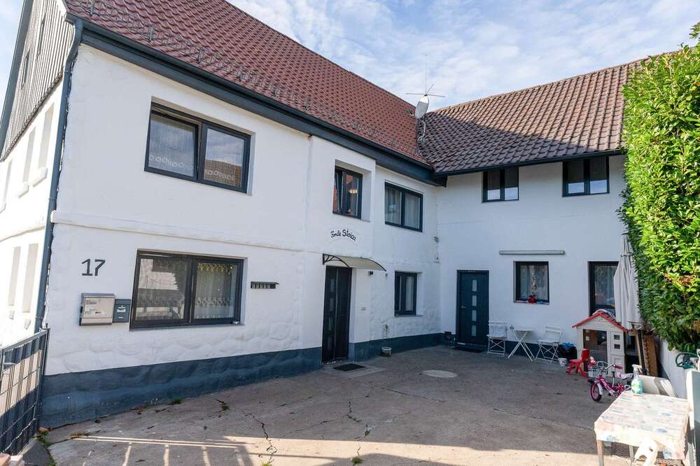 Thumbnail-Haus zum Kaufen in Gundelsheim Bachenau 340.000,00 € 300.1 m²