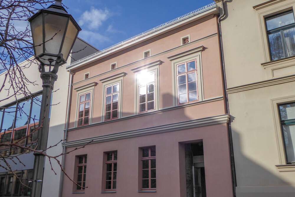 Thumbnail-Haus zum Kaufen in Halle 925.000,00 € 210 m²