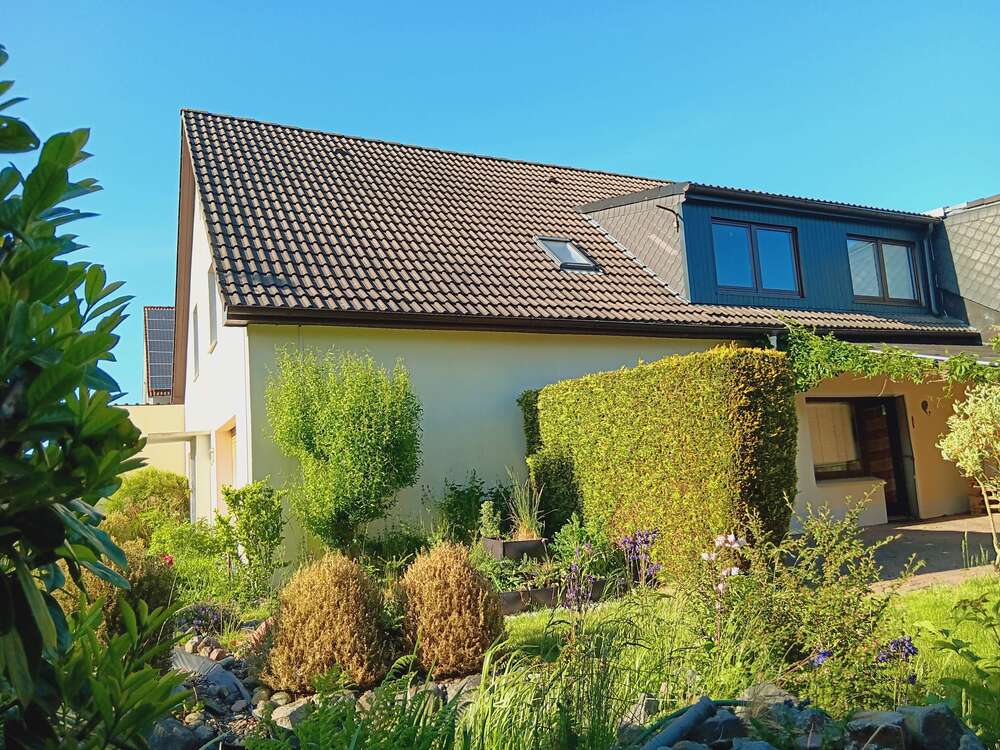 Thumbnail-Haus zum Kaufen in Butjadingen OT Stollhamm 227.000,00 € 184 m²