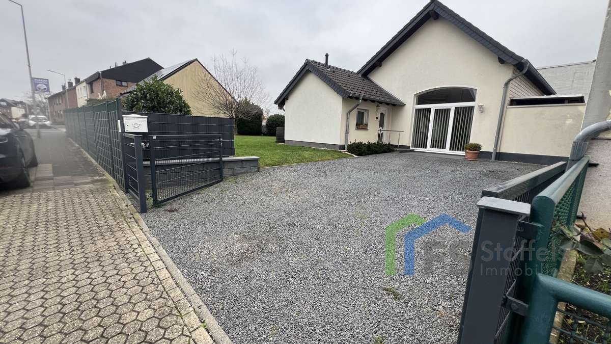 Thumbnail-Haus zum Kaufen in Düren 325.000,00 € 99 m²