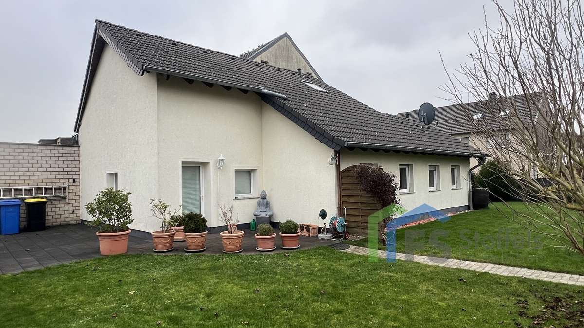 Thumbnail-Haus zum Kaufen in Düren 325.000,00 € 99 m²