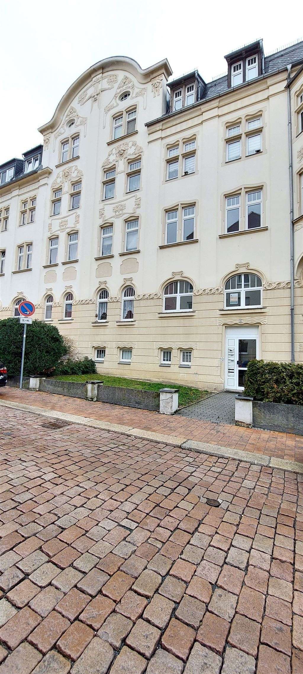 Thumbnail-Wohnung zum Mieten in Plauen 450,00 € 89.8 m²