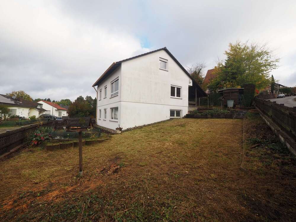 Thumbnail-Haus zum Kaufen in Homburg 295.000,00 € 180 m²