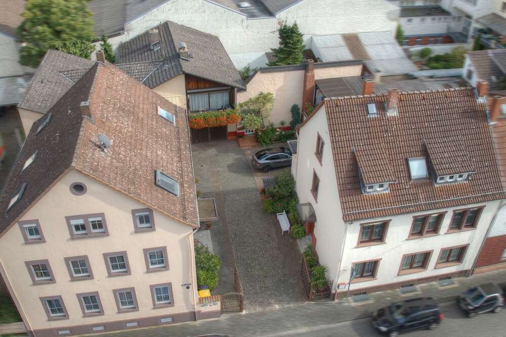 Thumbnail-Haus zum Kaufen in Hanau 1.349.000,00 € 674 m²