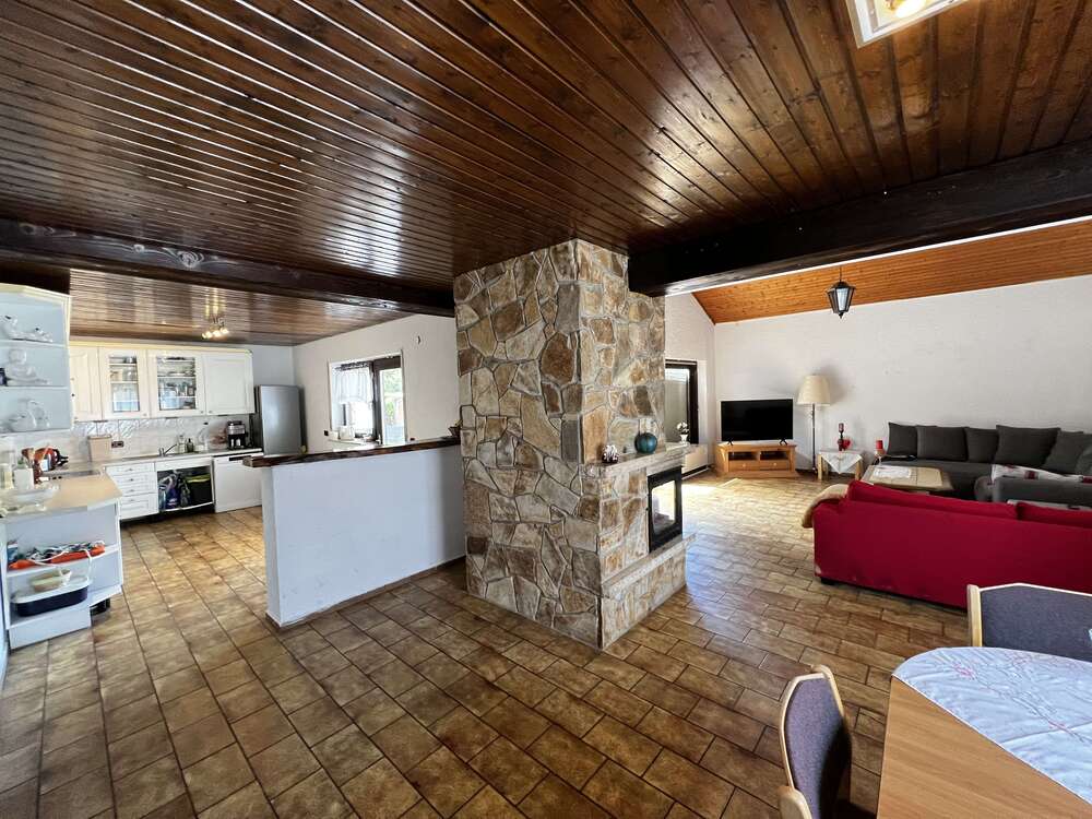 Thumbnail-Haus zum Kaufen in Linkenheim-Hochstetten 598.000,00 € 188 m²