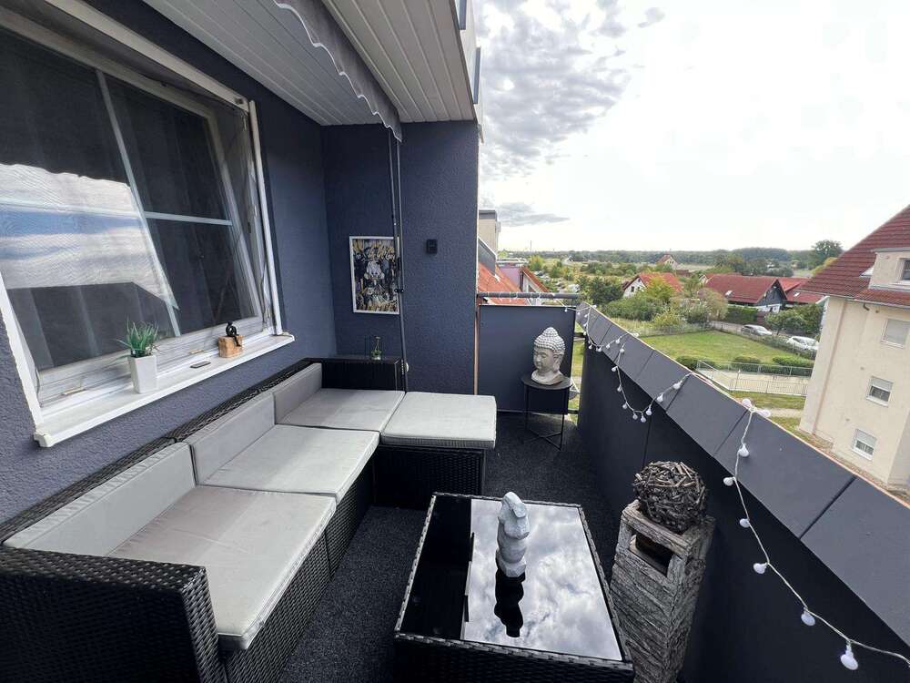 Thumbnail-Wohnung zum Kaufen in Schkopau OT Ermlitz 129.000,00 € 64.81 m²