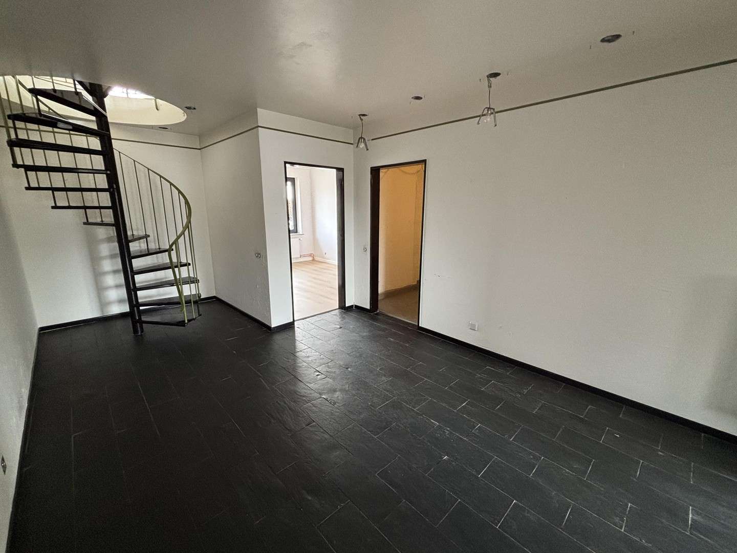 Thumbnail-Wohnung zum Mieten in Bremen 1.600,00 € 160 m²