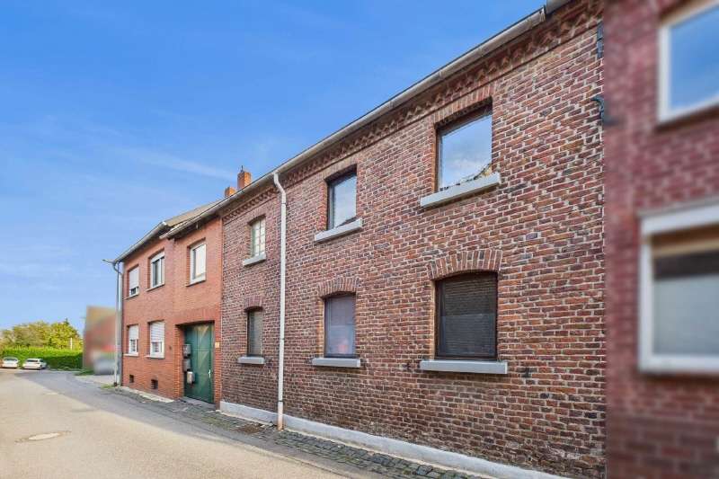 Thumbnail-Haus zum Kaufen in Heinsberg 269.000,00 € 290 m²