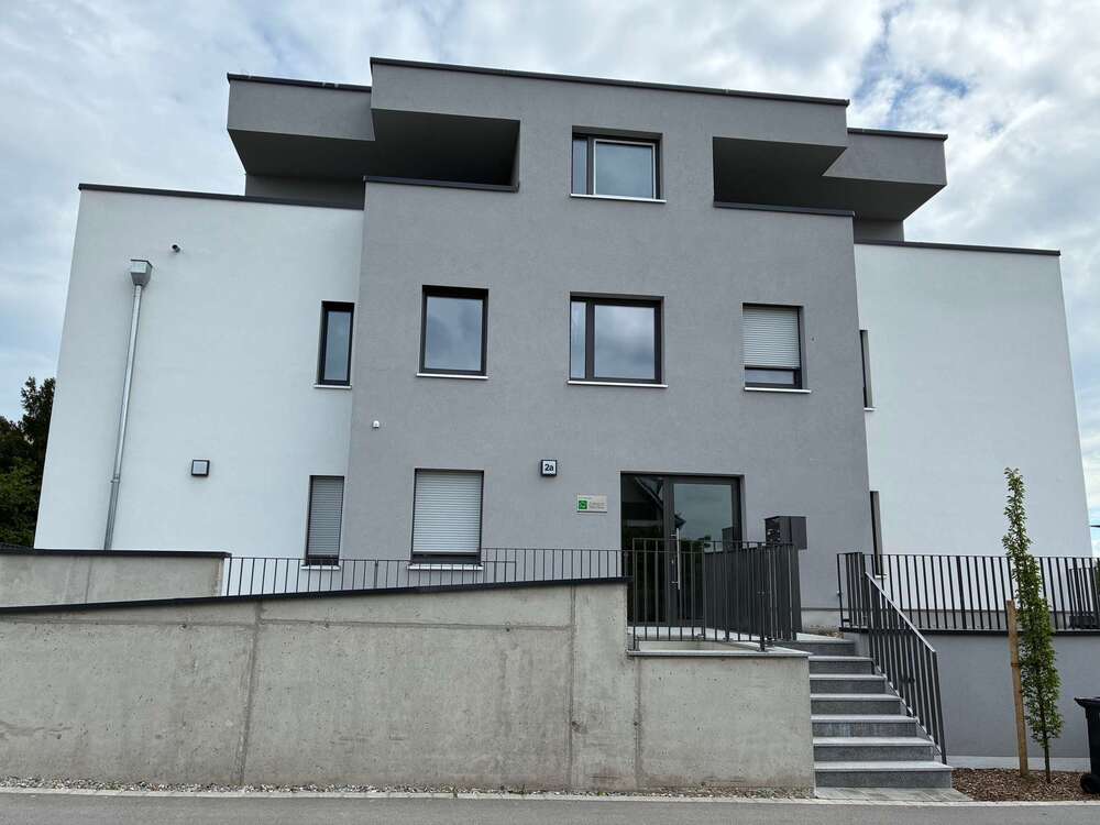 Thumbnail-Wohnung zum Mieten in Roßtal 1.283,00 € 95 m²