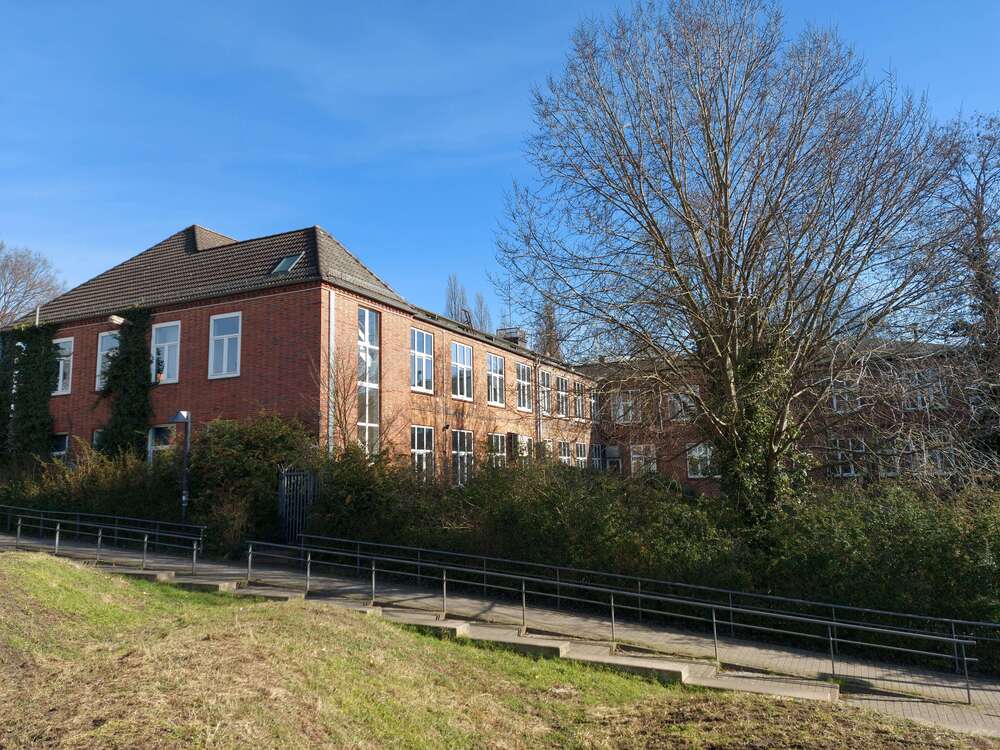 Thumbnail-Grundstück zu verkaufen in Bremen 2.995.000,00 € 5384 m²