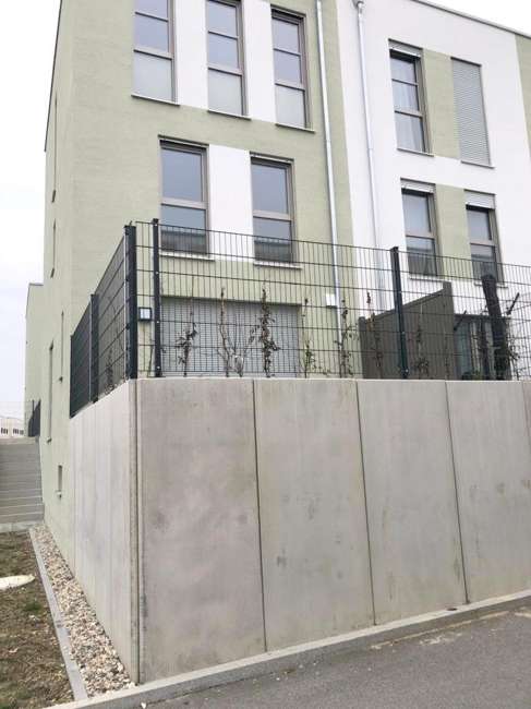 Thumbnail-Haus zum Mieten in Regensburg 1.800,00 € 118.95 m²