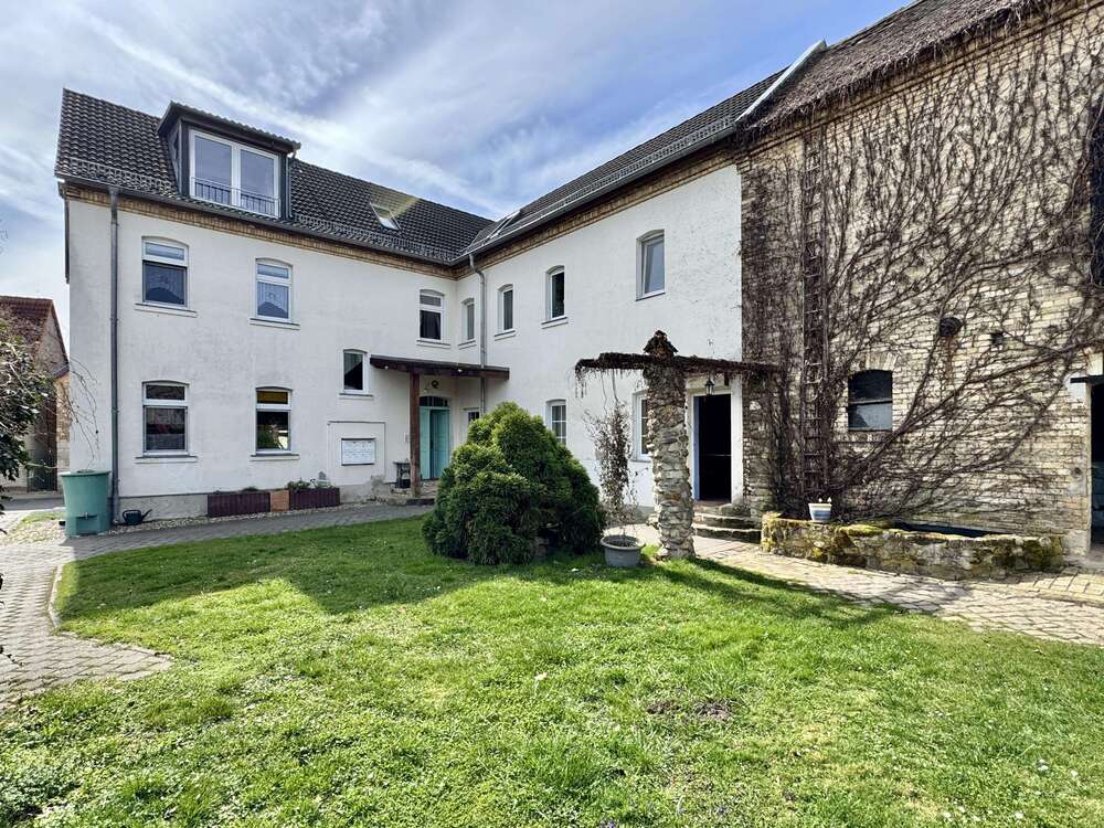Thumbnail-Haus zum Kaufen in Bad Lauchstädt 246.000,00 € 345 m²