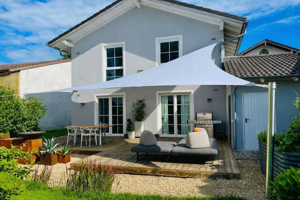 Thumbnail-Haus zum Mieten in Rosenheim 2.500,00 € 141 m²