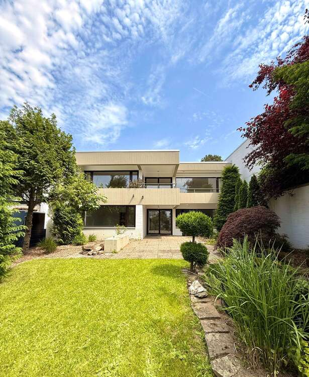 Thumbnail-Haus zum Mieten in Düren 2.151,80 € 153.7 m²