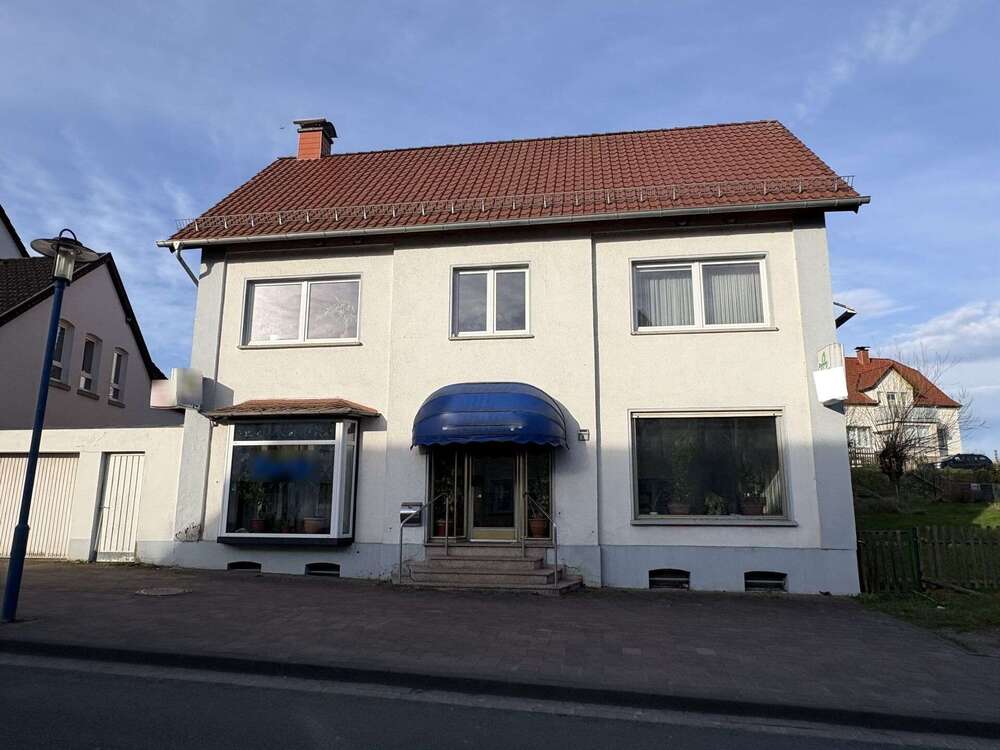 Thumbnail-Haus zum Kaufen in Schieder-Schwalenberg 129.000,00 € 160 m²
