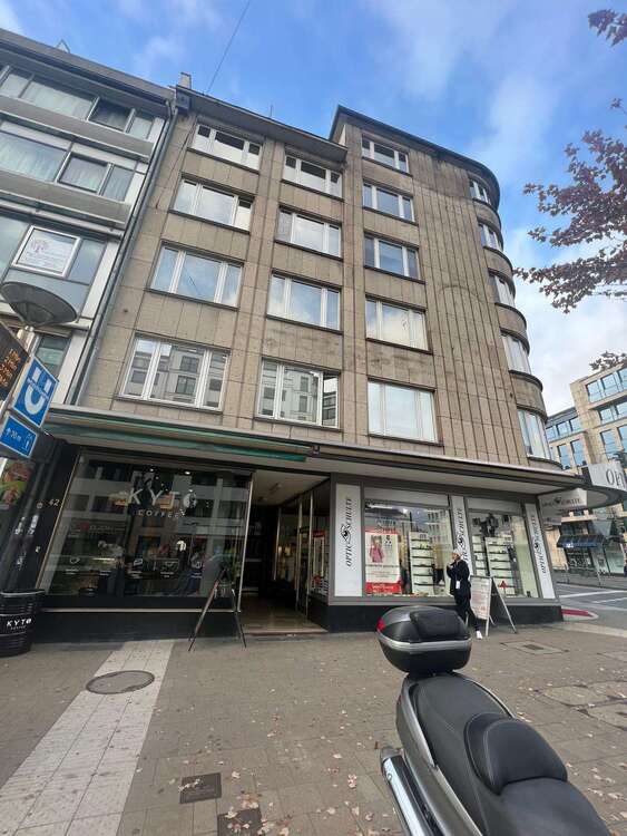 Thumbnail-Wohnung zum Mieten in Düsseldorf 2.000,00 € 123 m²
