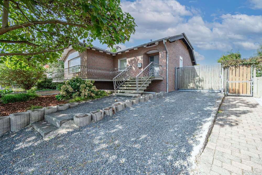 Thumbnail-Haus zum Kaufen in Selfkant Wehr 429.800,00 € 143.62 m²