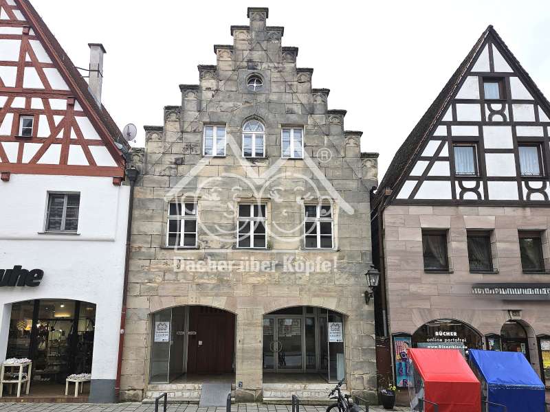 Thumbnail-Einzelhandel in Lauf 1.580,00 € 131 m²