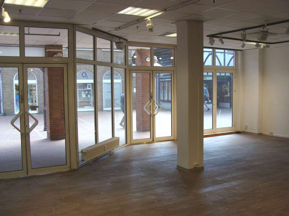 Thumbnail-Einzelhandel in Elmshorn 1.800,00 € 180 m²