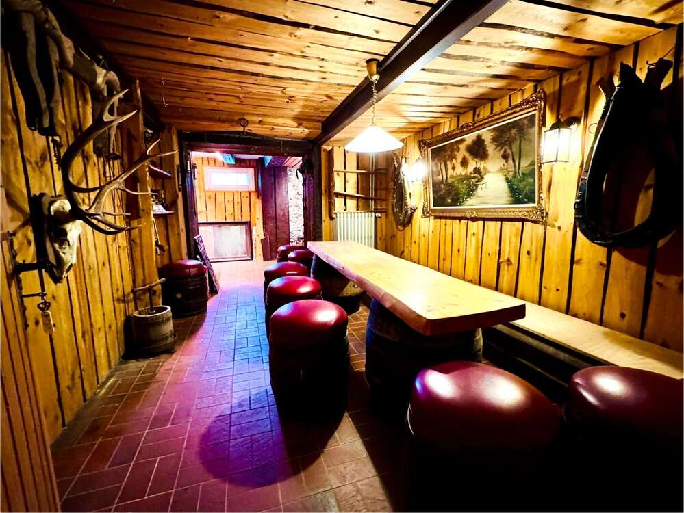 Thumbnail-Haus zum Kaufen in Bexbach 586.000,00 € 350 m²