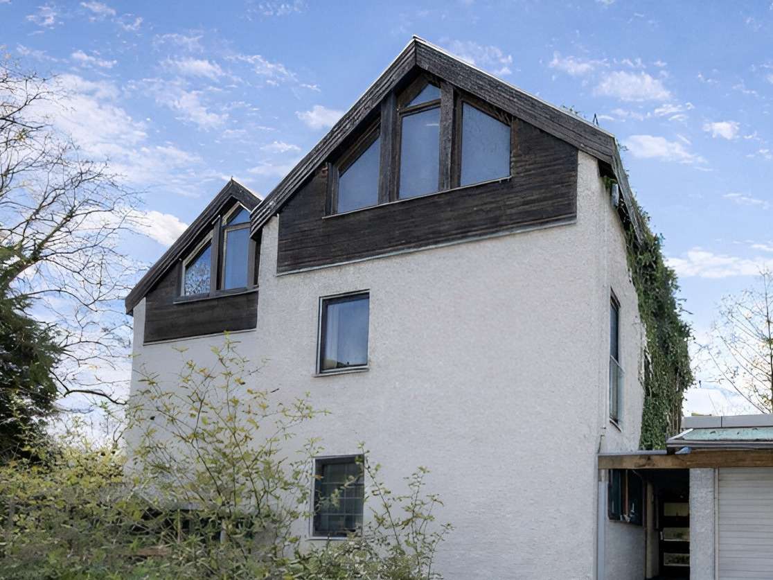 Thumbnail-Haus zum Kaufen in Gräfelfing 990.000,00 € 145 m²